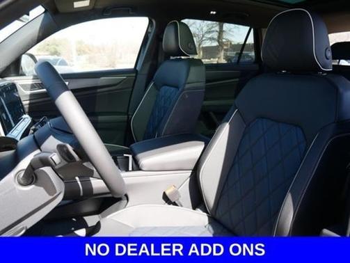 2025 Volkswagen Atlas Cross Sport 2.0T SEL Premium R-Line