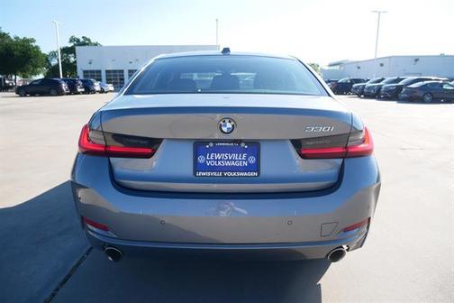 2023 BMW 330 i
