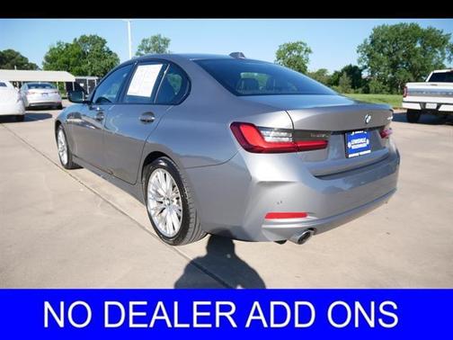 2023 BMW 330 i