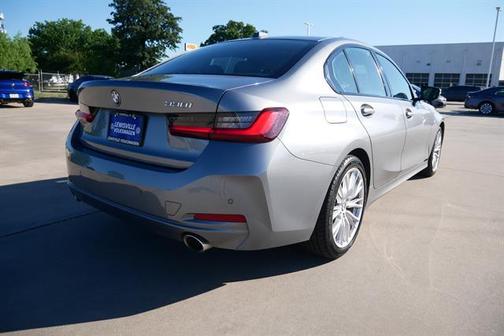 2023 BMW 330 i