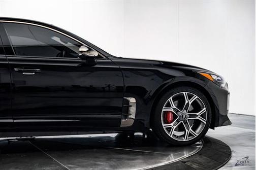 2020 Kia Stinger GT2