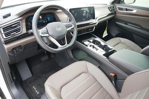 2025 Volkswagen Atlas 2.0T SEL
