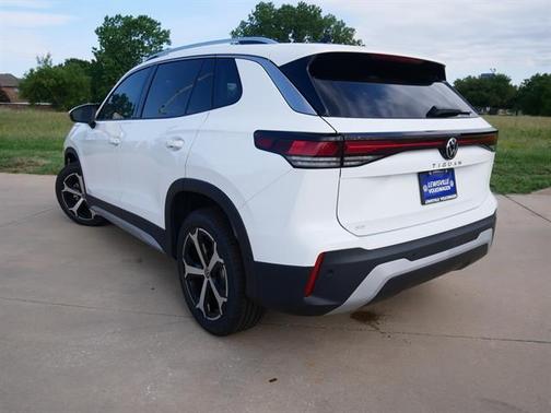 2025 Volkswagen Tiguan 2.0T SE