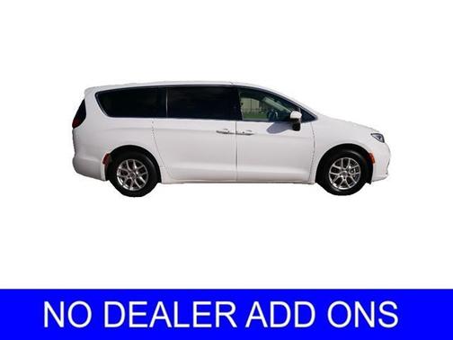 2023 Chrysler Pacifica Touring-L