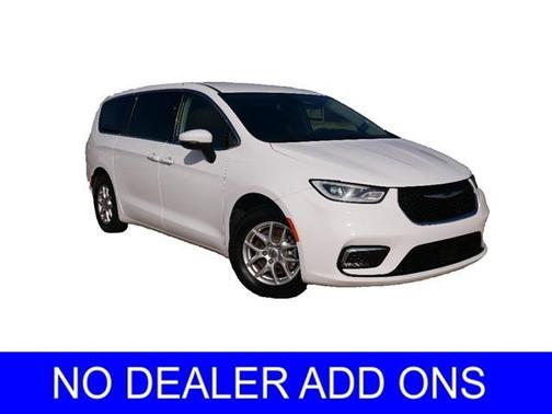 2023 Chrysler Pacifica Touring-L