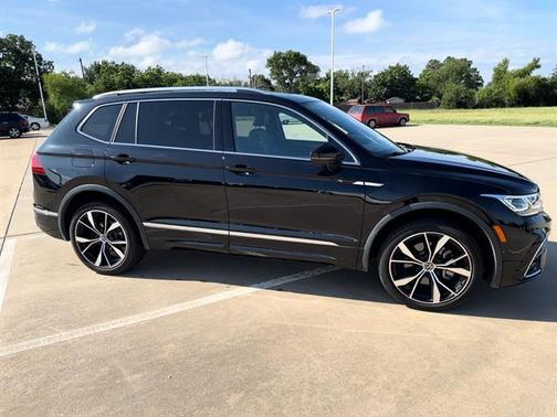 2022 Volkswagen Tiguan 2.0T SEL R-Line