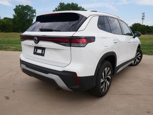 2025 Volkswagen Tiguan 2.0T S