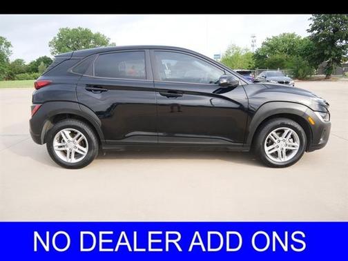 2023 Hyundai KONA SE