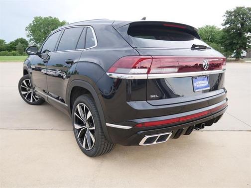 2025 Volkswagen Atlas Cross Sport 2.0T SEL Premium R-Line