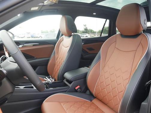 2025 Volkswagen Tiguan 2.0T SEL R-Line