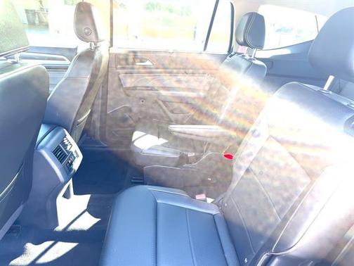 2023 Volkswagen Atlas 3.6L SE w/Technology