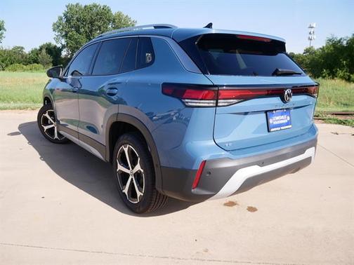 2025 Volkswagen Tiguan 2.0T SE