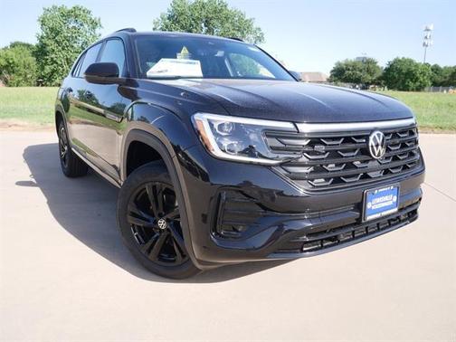 2025 Volkswagen Atlas Cross Sport 2.0T SEL R-Line Black