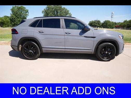 2025 Volkswagen Atlas Cross Sport 2.0T SEL R-Line Black