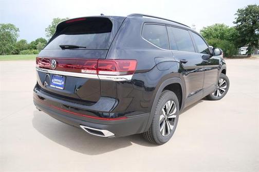 2025 Volkswagen Atlas 2.0T SE