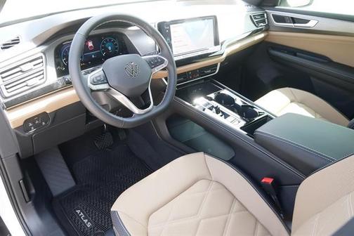 2025 Volkswagen Atlas Cross Sport 2.0T SE w/Technology