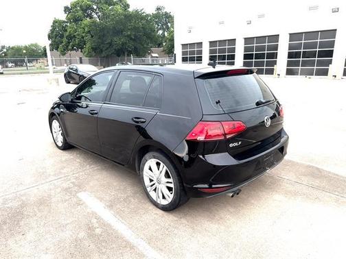 2015 Volkswagen Golf TDI SE 4-Door