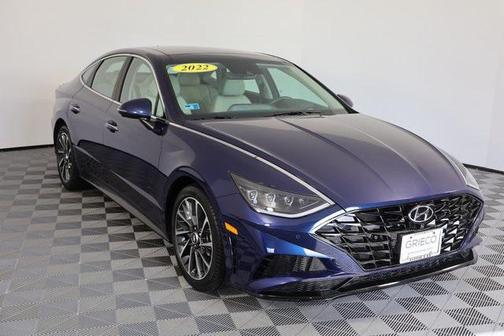 2022 Hyundai SONATA Limited