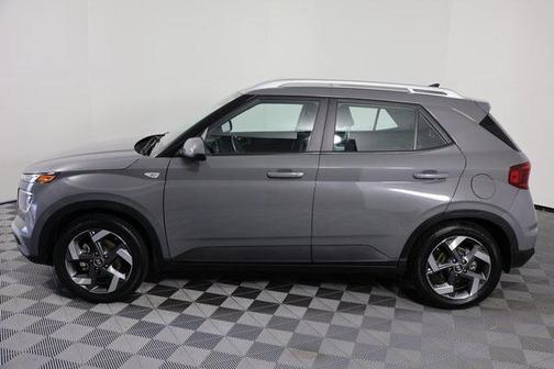 2022 Hyundai VENUE SEL