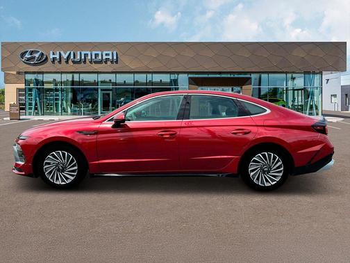 2025 Hyundai SONATA Hybrid Limited