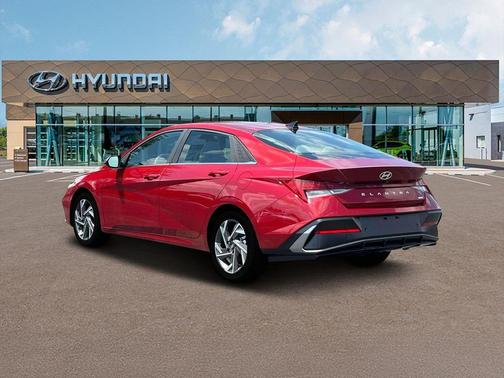 2025 Hyundai ELANTRA HEV Limited