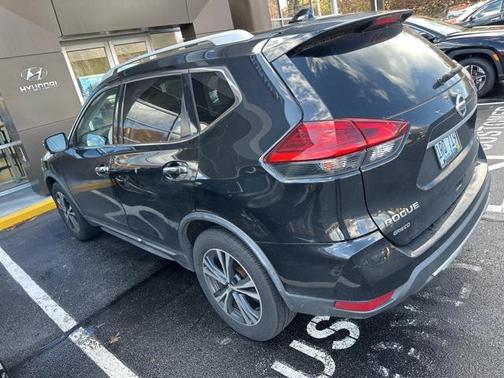 2017 Nissan Rogue SL