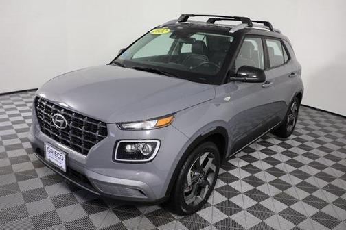 2022 Hyundai VENUE Limited