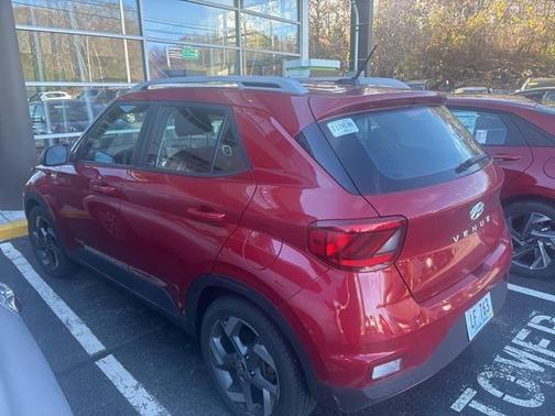 2023 Hyundai VENUE SEL