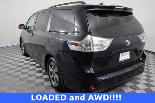 2019 Toyota Sienna SE