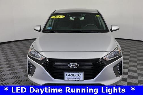 2019 Hyundai IONIQ Plug-In Hybrid Base