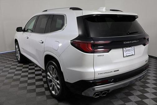 2024 GMC Acadia Denali