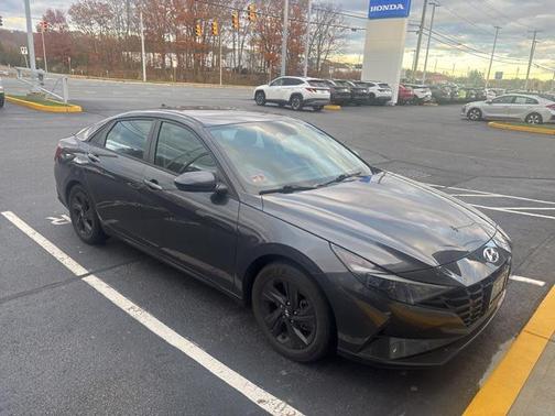 2021 Hyundai ELANTRA SEL