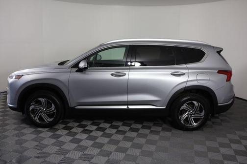 Shimmering Silver Pearl 2022 Hyundai SANTA FE SEL 2.4
