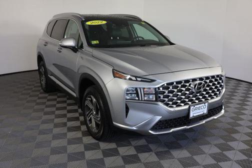 Shimmering Silver Pearl 2022 Hyundai SANTA FE SEL 2.4