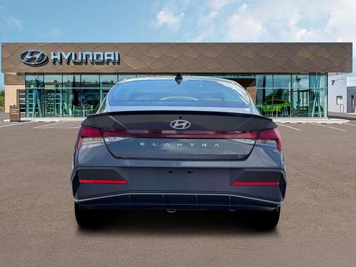 2026 Hyundai ELANTRA Sport