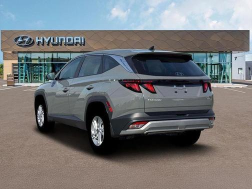 Hampton Gray 2026 Hyundai TUCSON SE