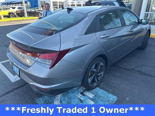 2023 Hyundai ELANTRA SEL