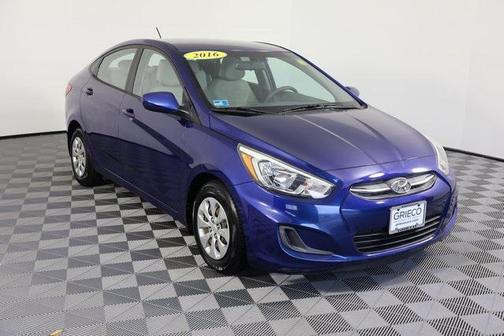 2016 Hyundai Accent SE