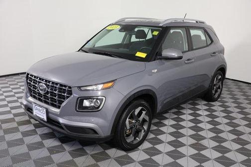 2023 Hyundai VENUE SEL