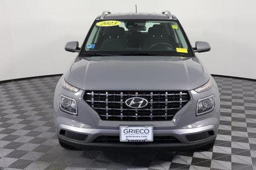 2023 Hyundai VENUE SEL
