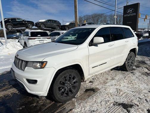 2017 Jeep Grand Cherokee Altitude