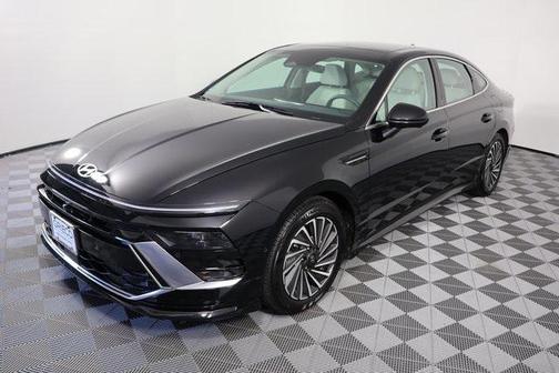 2024 Hyundai SONATA Hybrid Limited