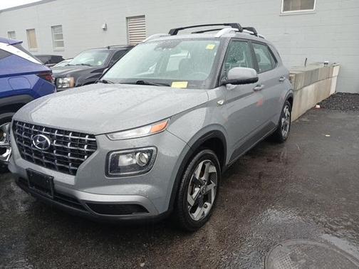 2023 Hyundai VENUE SEL