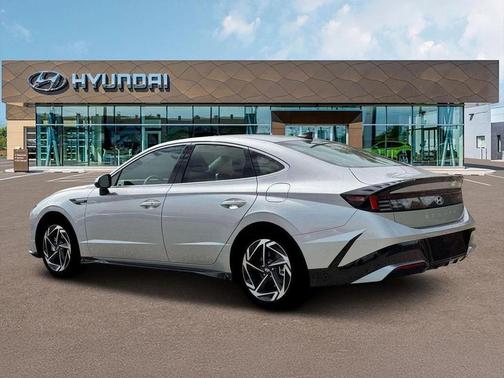Aero Silver 2026 Hyundai SONATA SEL