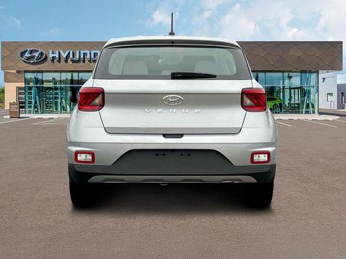 2025 Hyundai VENUE SE
