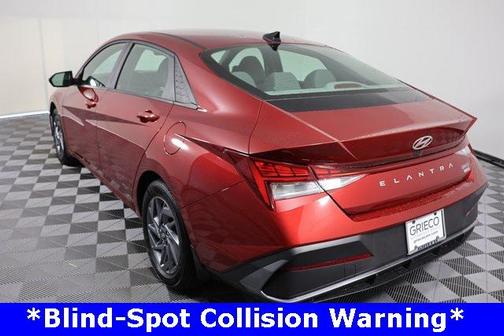 2024 Hyundai ELANTRA HEV Blue