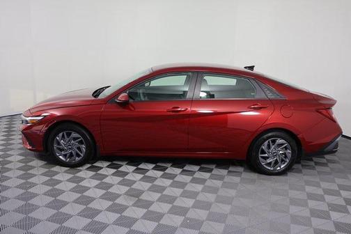 2024 Hyundai ELANTRA HEV Blue