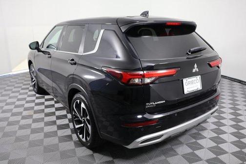 2022 Mitsubishi Outlander SE Launch Edition