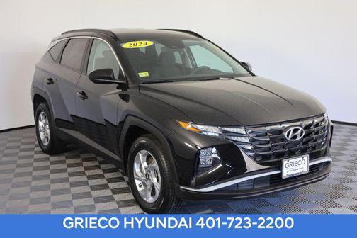 Black Pearl 2024 Hyundai TUCSON SEL