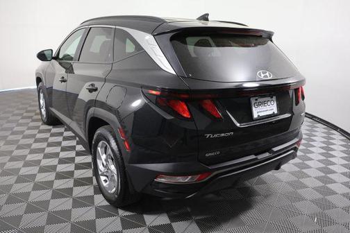 Black Pearl 2024 Hyundai TUCSON SEL